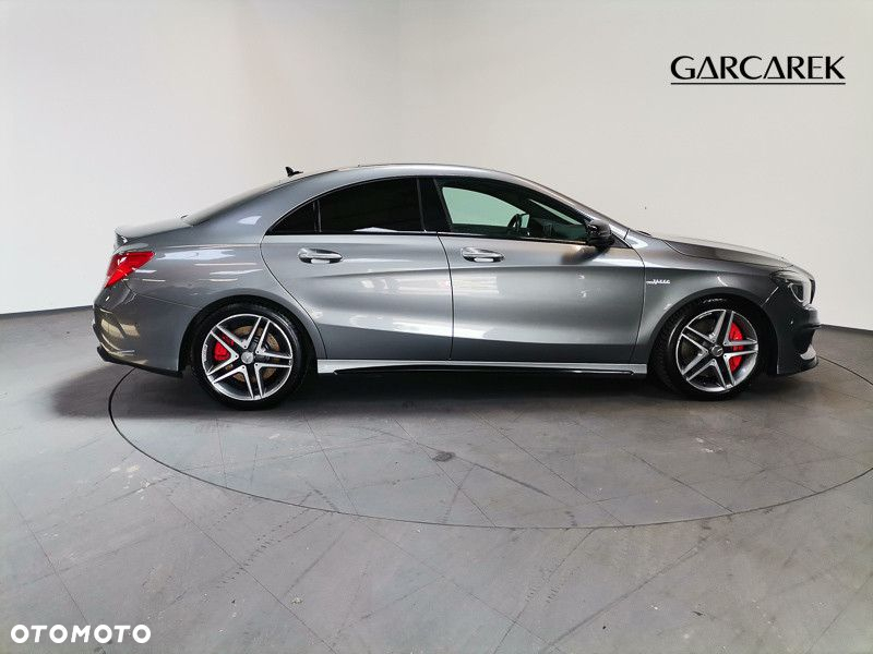 Mercedes-Benz CLA 45 AMG 4-Matic - 9