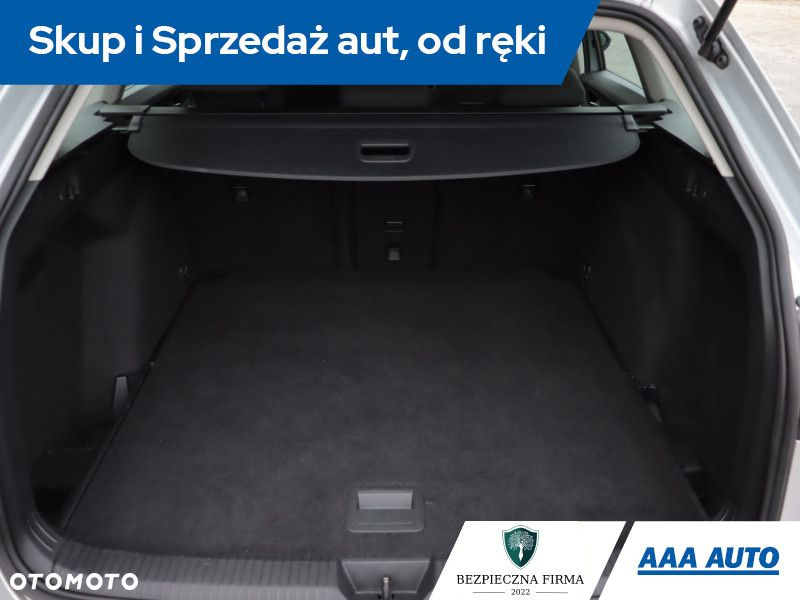 Volkswagen Golf - 14