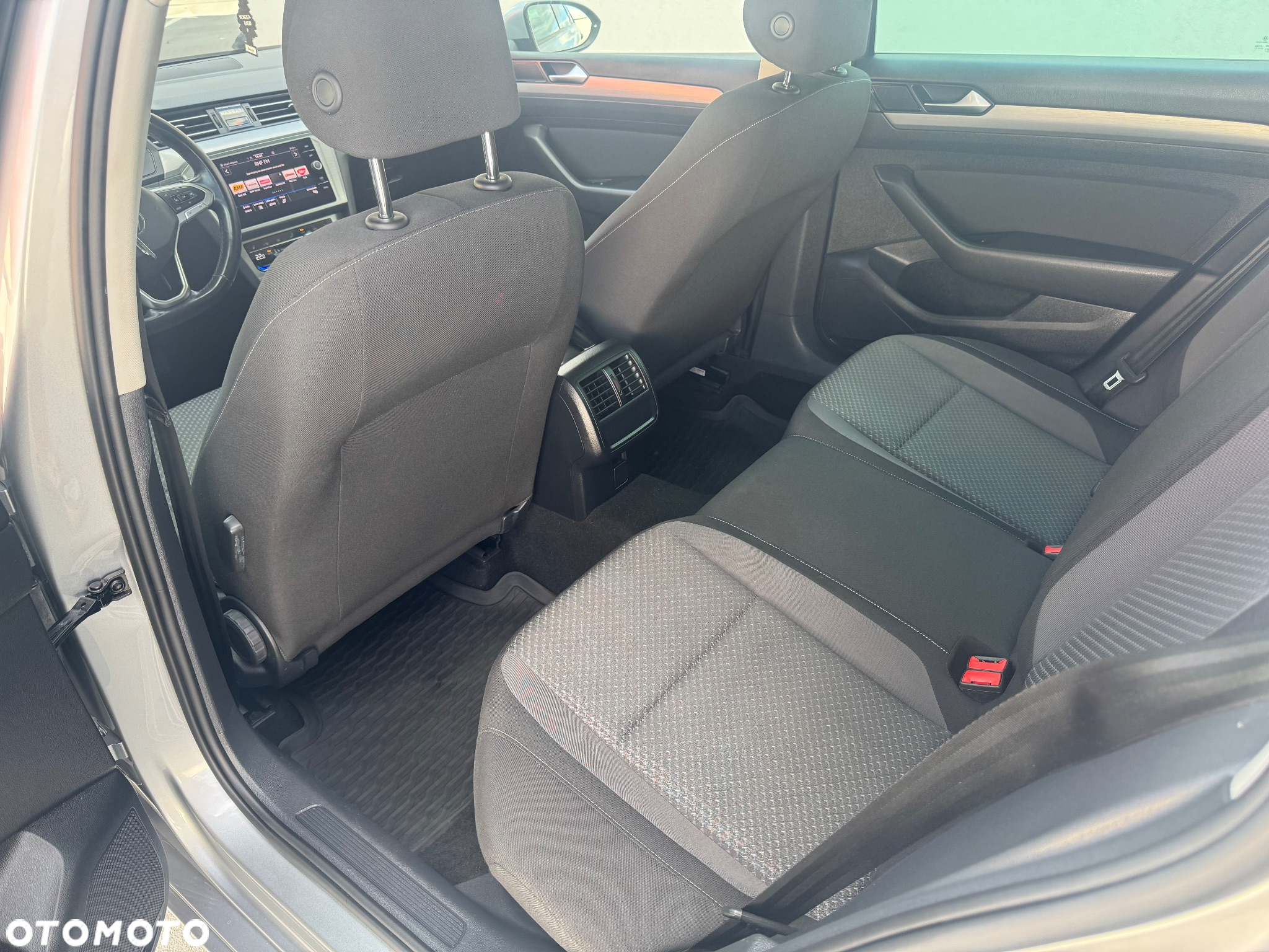 Volkswagen Passat 1.5 TSI EVO Business DSG - 6