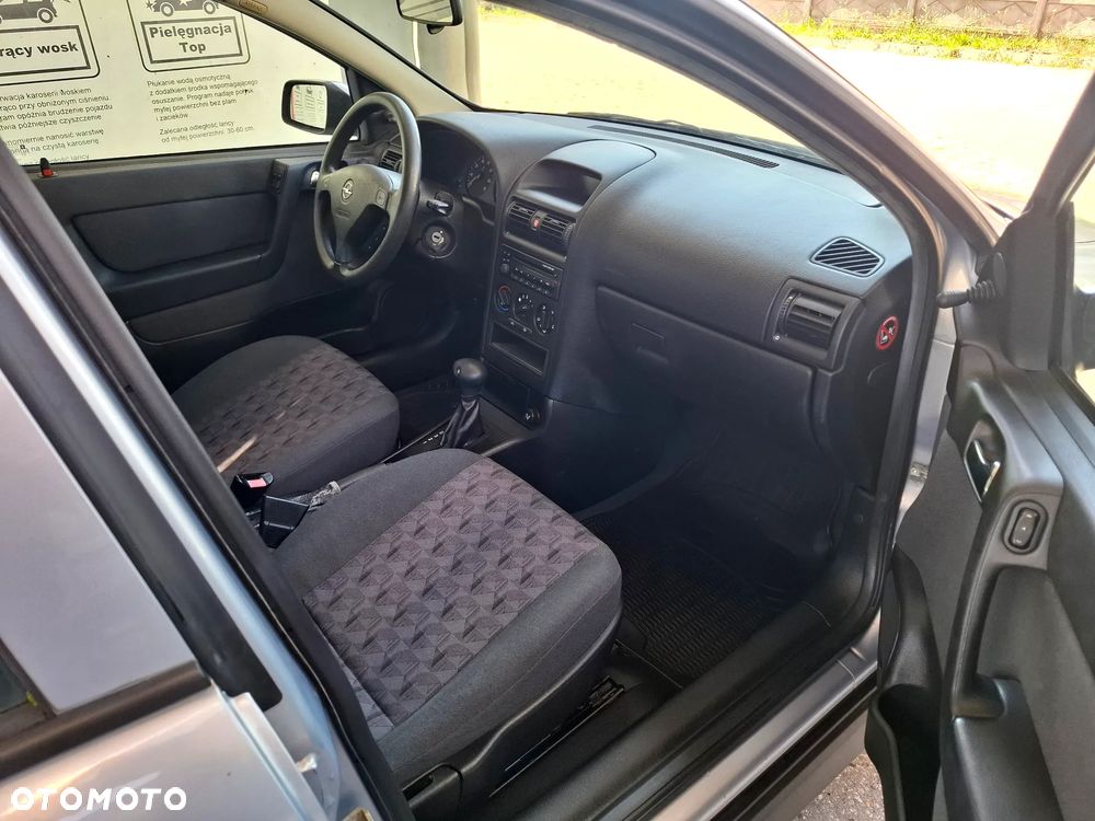 Opel Astra - 10