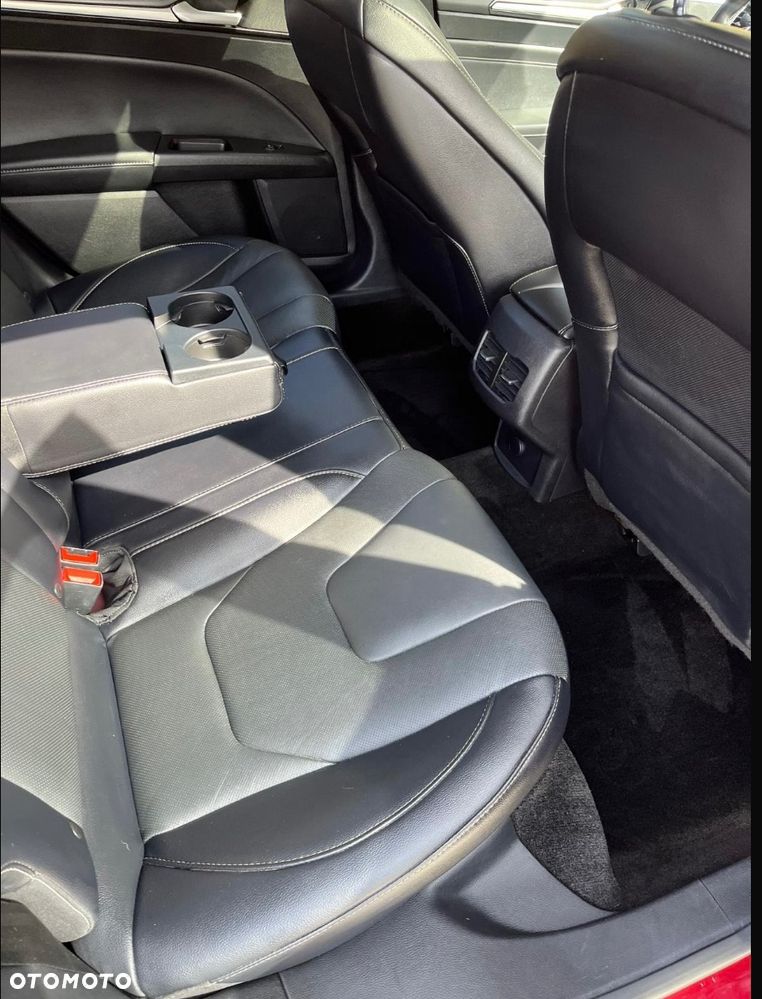 Ford Fusion 2.0 EcoBoost Titanium - 4