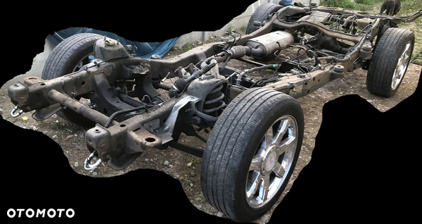 CADILLAC ESCALADE III 6,2 V8 2006-2014 RAMA NADWOZIA