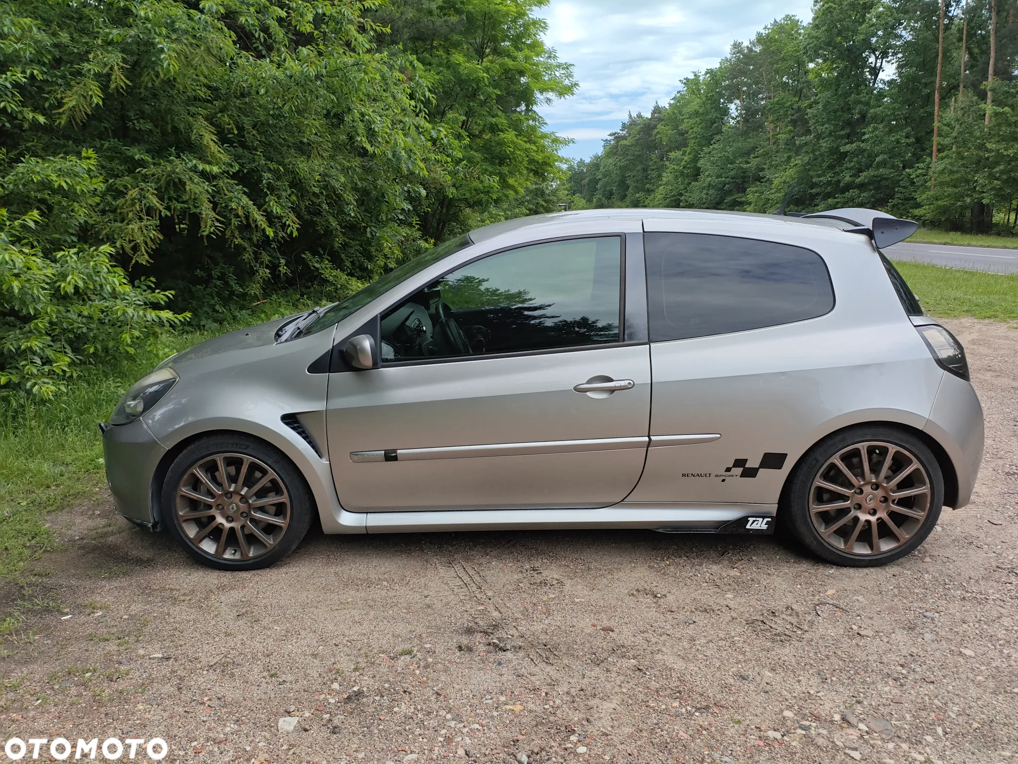 Renault Clio 2.0 16V Sport - 2