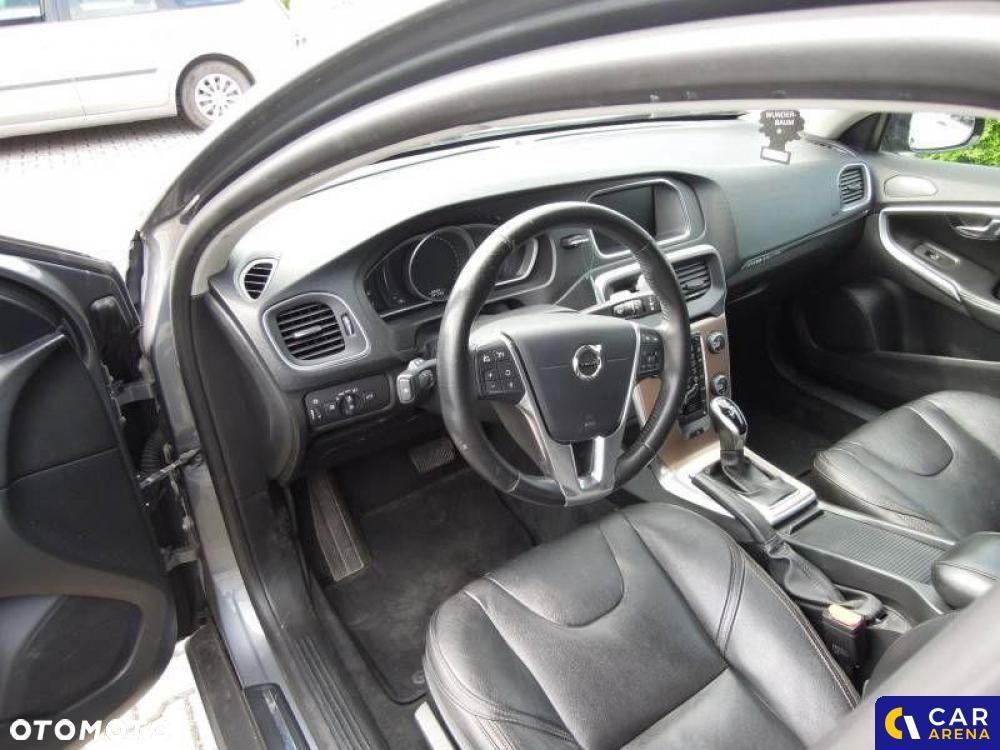 Volvo V40 - 16