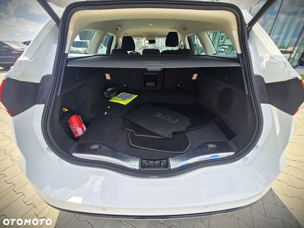 Ford Mondeo - 27