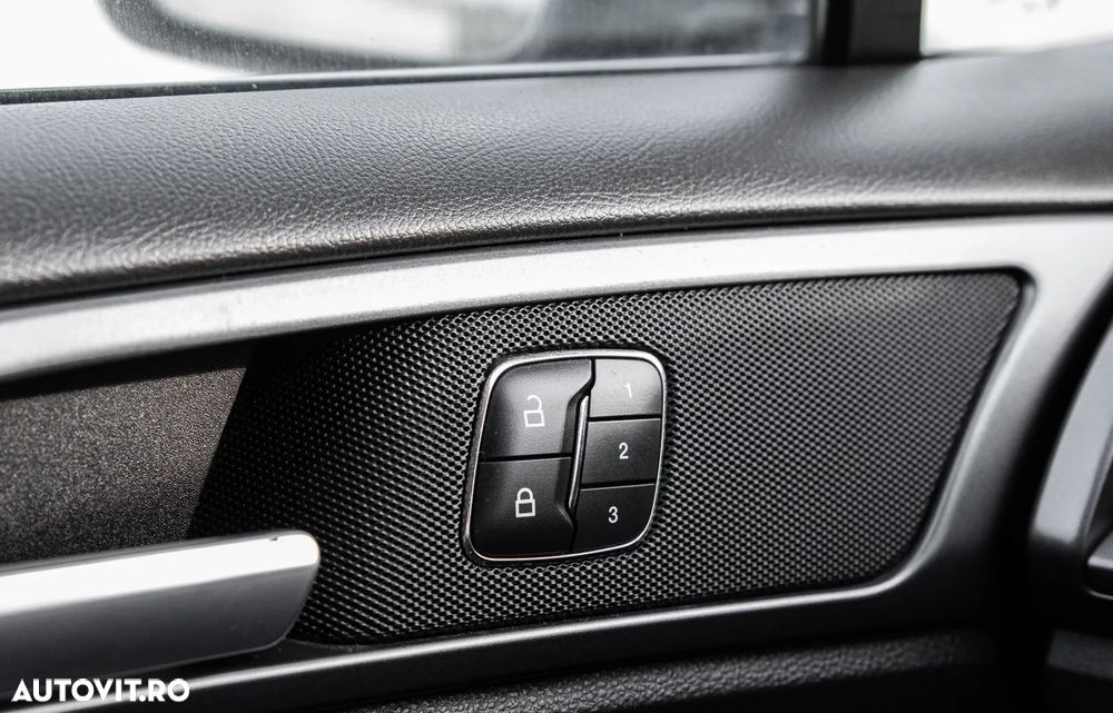 Ford Mondeo Turnier 2.0 TDCi Start-Stopp PowerShift-Aut Titanium - 10