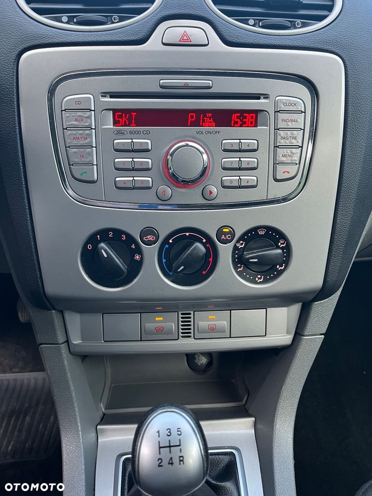 Ford Focus - 12