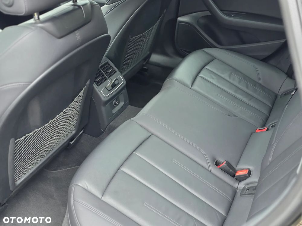 Audi A4 Limousine - 19