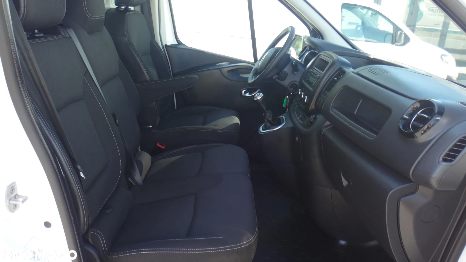 Renault Trafic - 8
