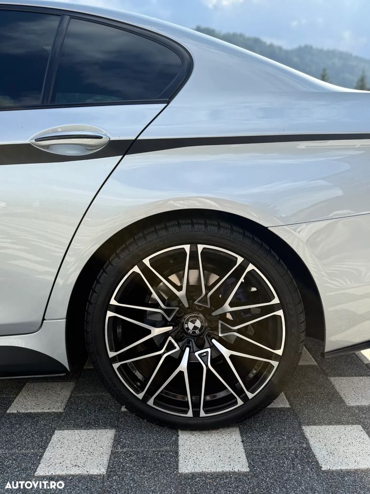 BMW Seria 5 525d Sport-Aut. Luxury Line - 21