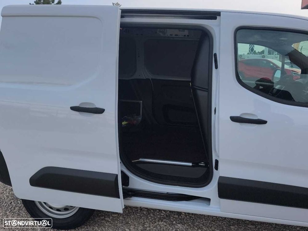 Opel Combo-e - 24