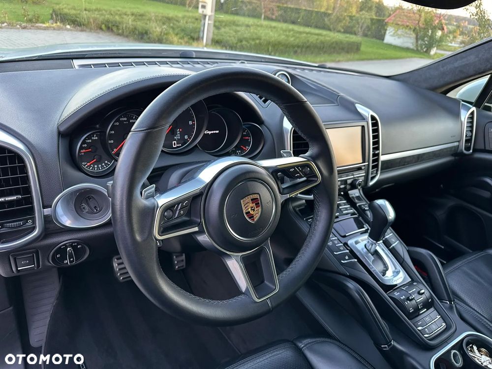 Porsche Cayenne Tiptronic S - 16