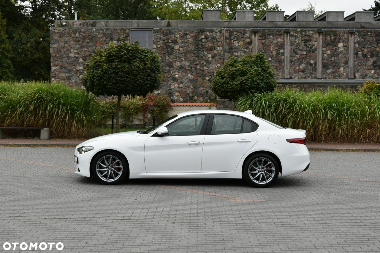 Alfa Romeo Giulia 2.2 Diesel - 3