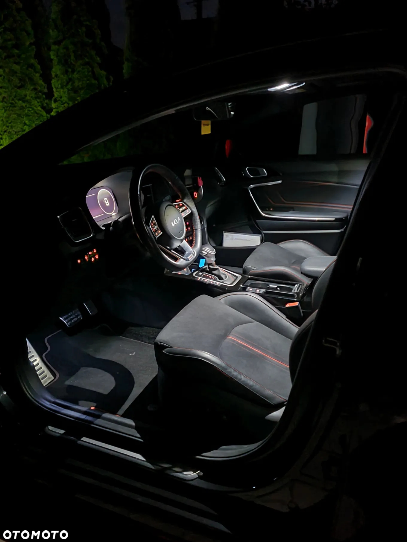 Kia ProCeed 1.6 T-GDI GT DCT - 24
