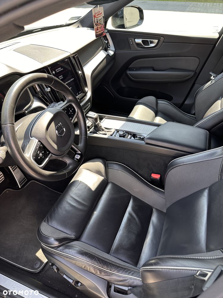 Volvo XC 60 D4 R-Design - 10