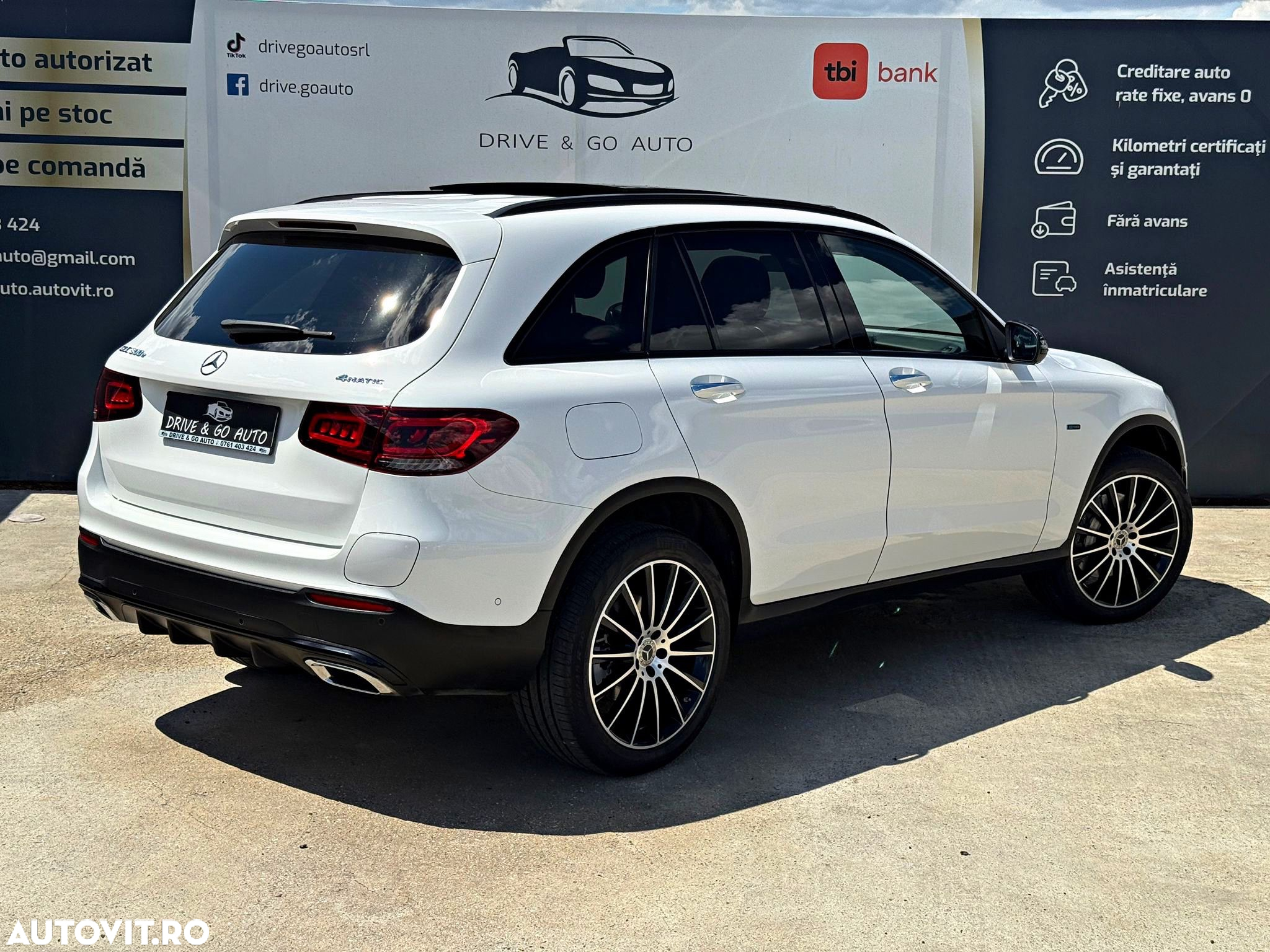 Mercedes-Benz GLC 300 e 4Matic 9G-TRONIC AMG Line Plus - 7