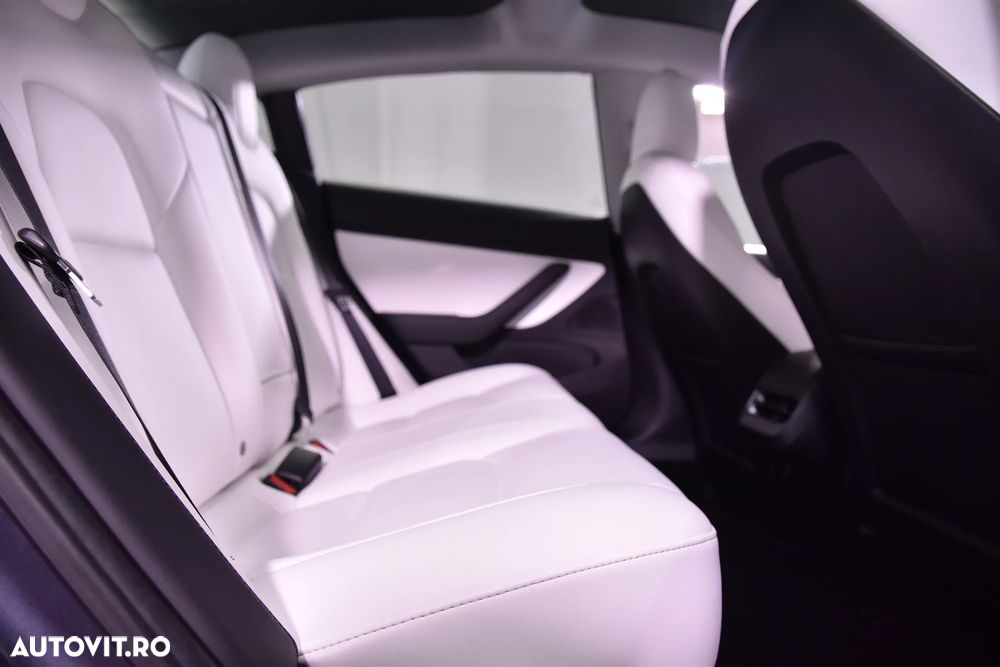 Tesla Model 3 Allradantrieb Dual Motor Performance - 12