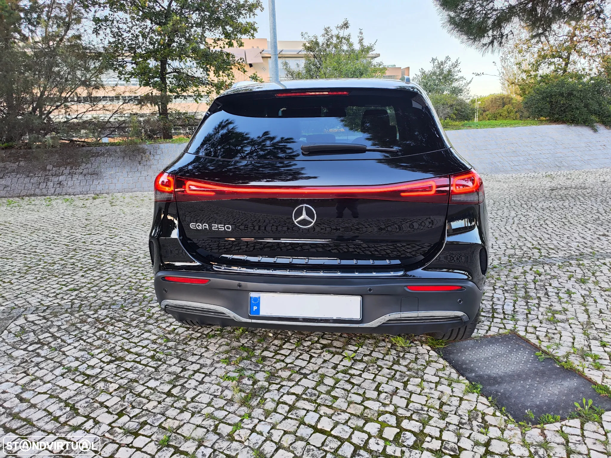 Mercedes-Benz EQA 250 AMG Line - 3
