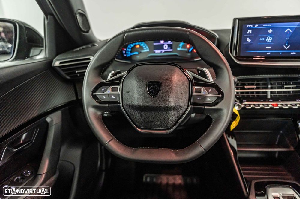 Peugeot 2008 1.2 Hybrid Style e-DCS6 - 30