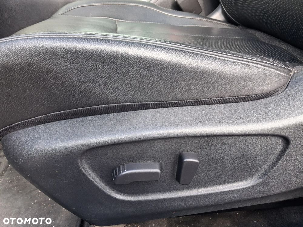 Nissan Qashqai 1.6 DCi ALL-MODE 4x4i TEKNA+ - 23