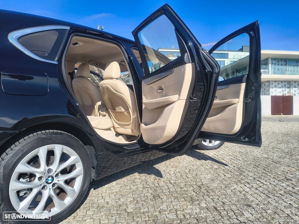 BMW 225xe Active Tourer - 8