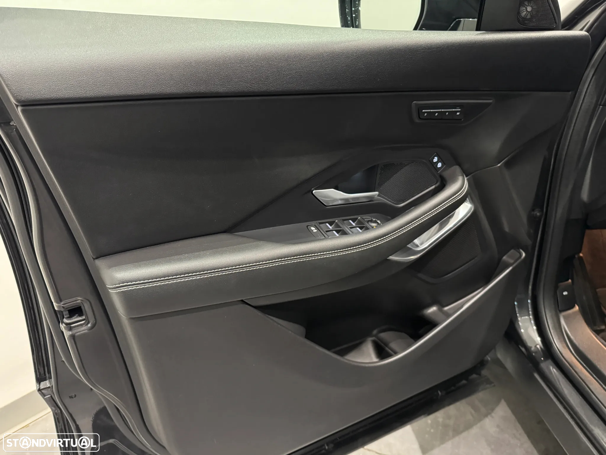 Jaguar E-Pace 1.5 P160 R-Dynamic S Aut. - 11