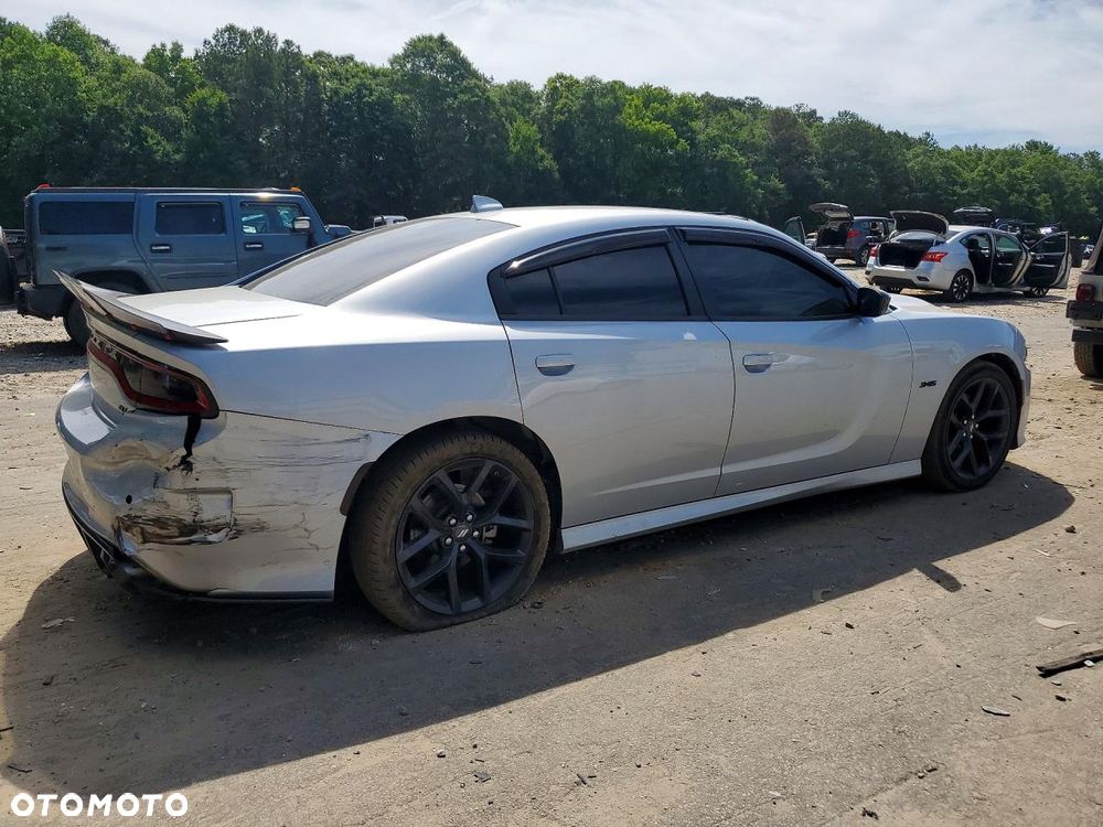 Dodge Charger 5.7 R/T - 4