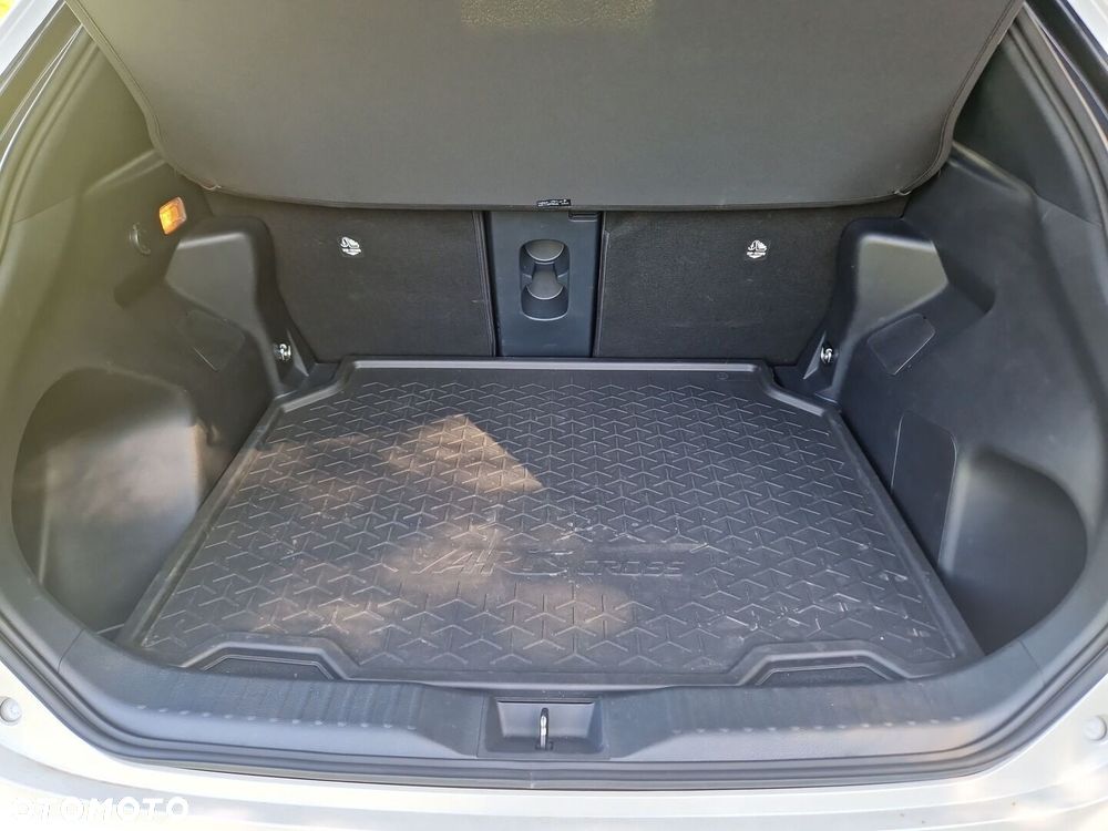 Toyota Yaris Cross Hybrid 1.5 Adventure - 23