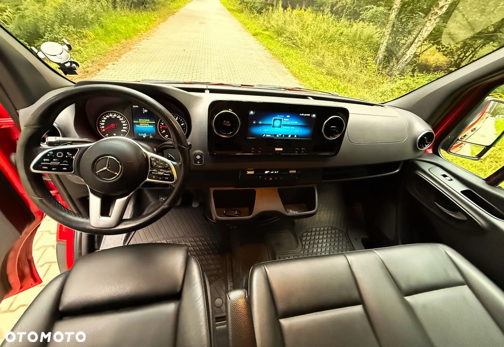 Mercedes-Benz Sprinter - 19