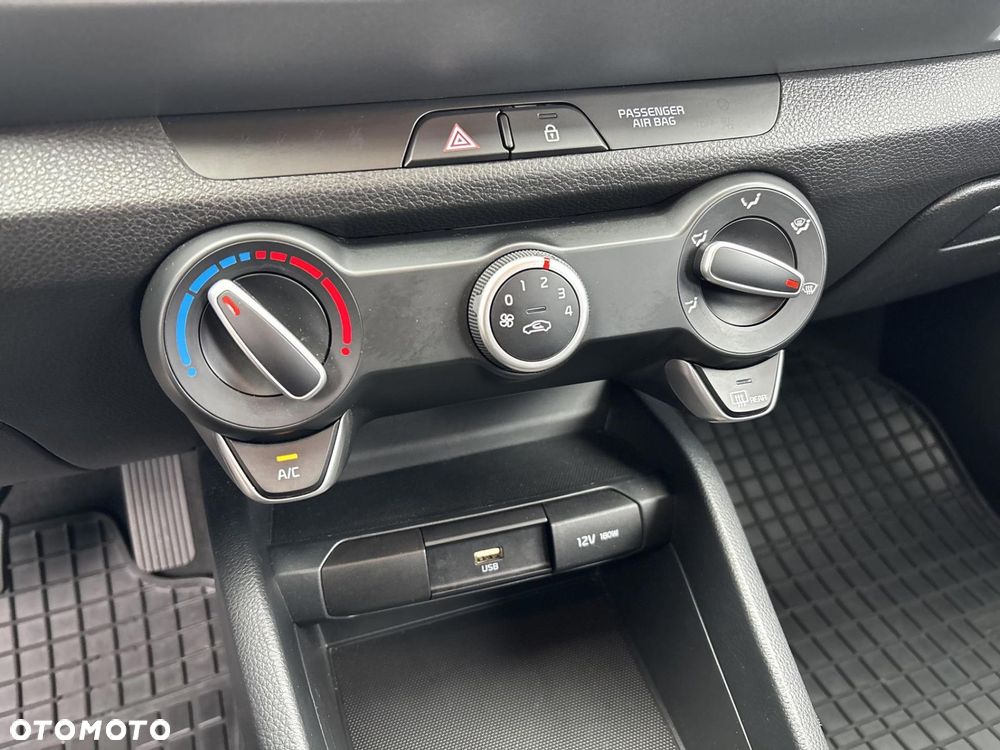 Kia Stonic 1.0 T-GDI M DCT - 23