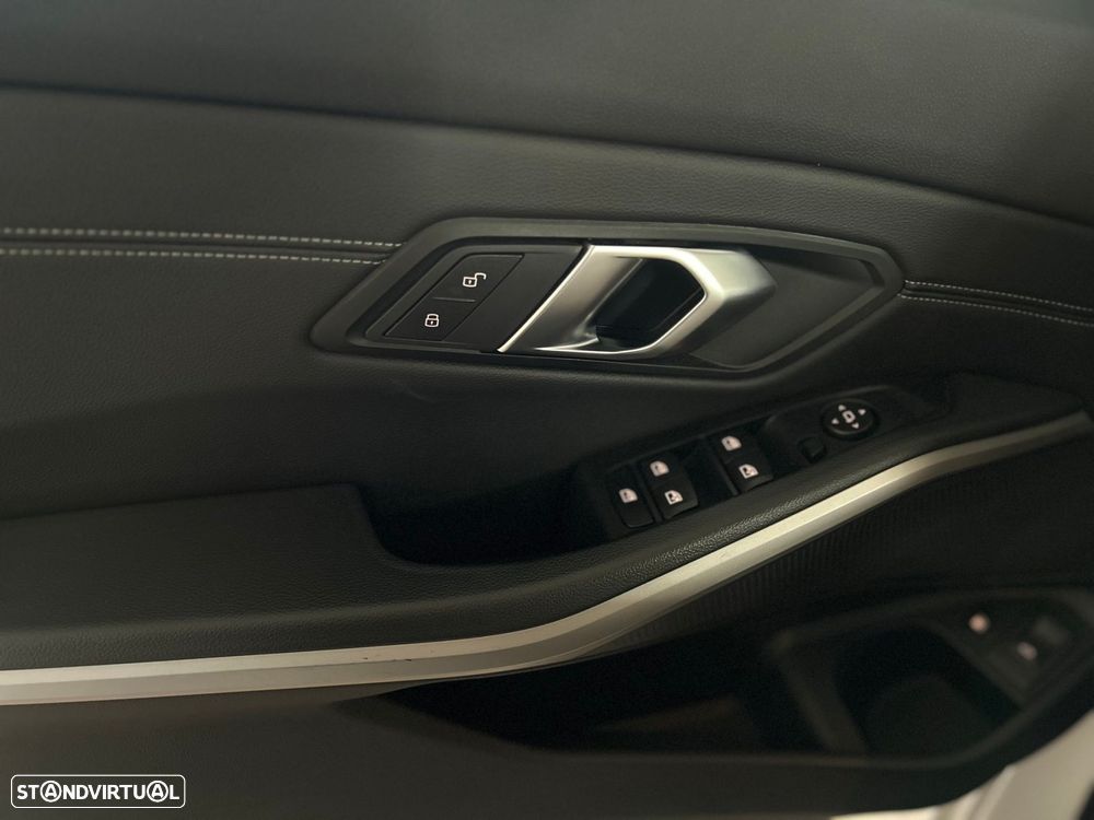 BMW 320 e Corporate Edition Auto - 28