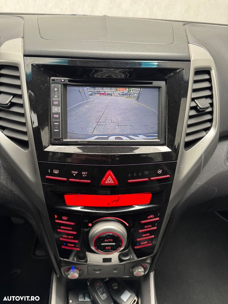 SsangYong Tivoli - 22