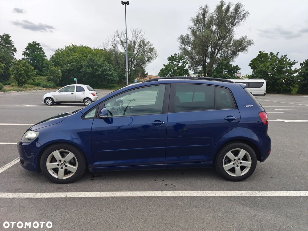 Volkswagen Golf Plus 1.6 TDI Comfortline - 3