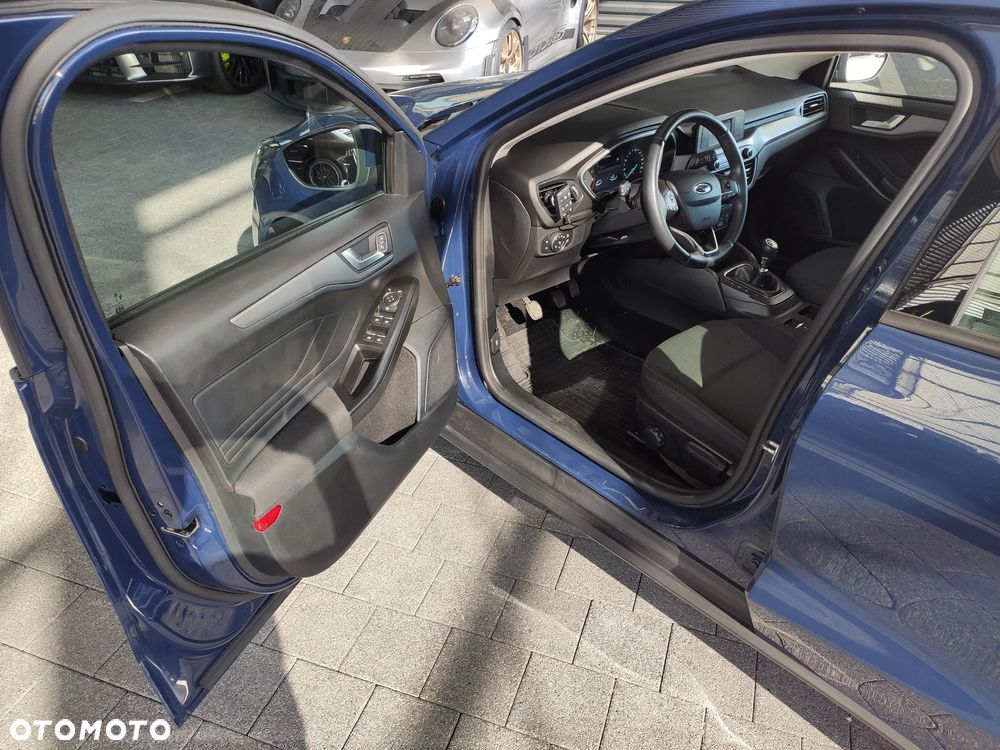 Ford Focus 1.0 EcoBoost Trend Edition - 9