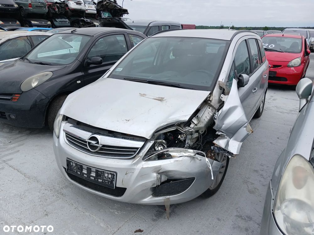 OPEL ZAFIRA B FL 1.9 CDTI 150KM LAK. Z157 CAŁA NA CZĘŚCI CZEŚCI - 2