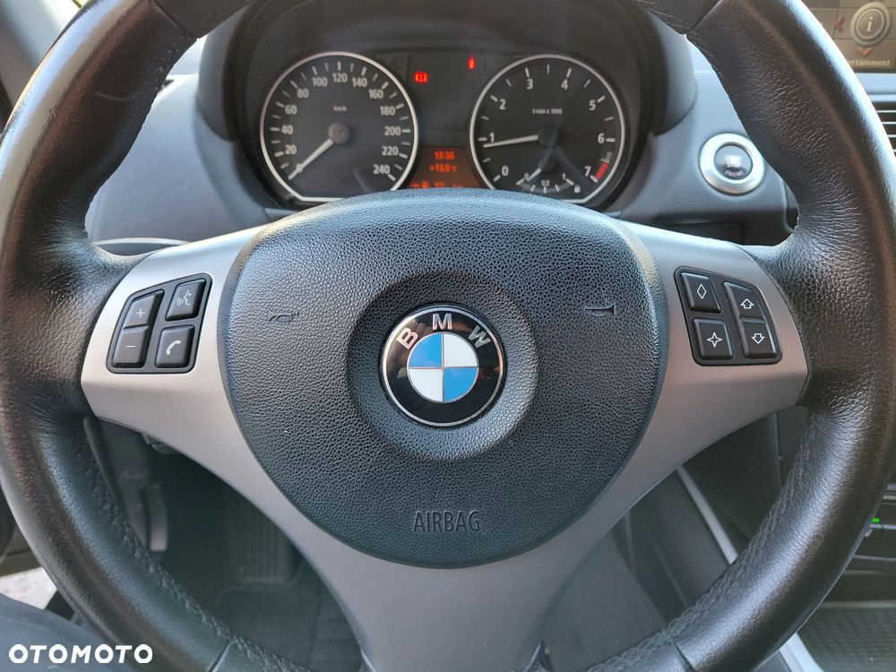 BMW Seria 1 - 19