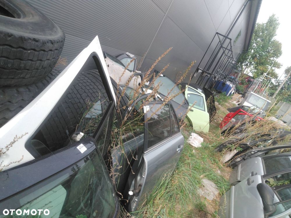 DRZWI KOMPLETNE PRAWY PRZÓD TRANSIT V 2002R - 6