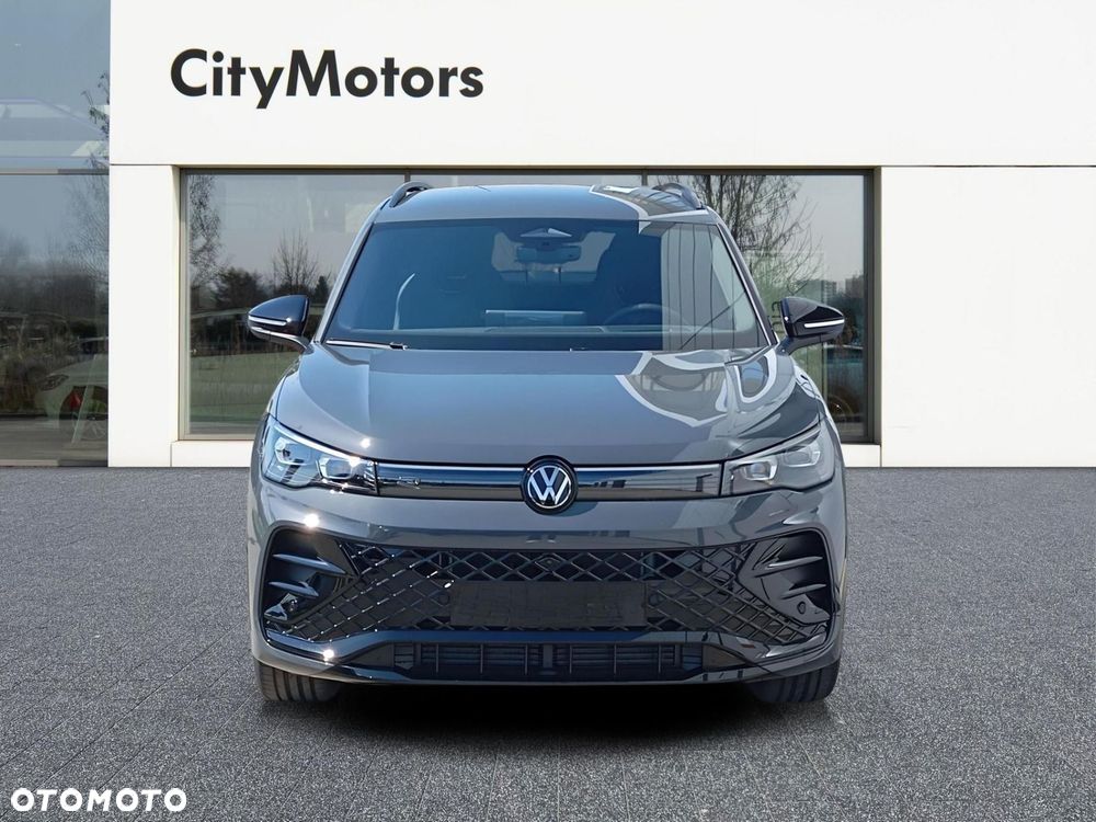 Volkswagen Tiguan - 10