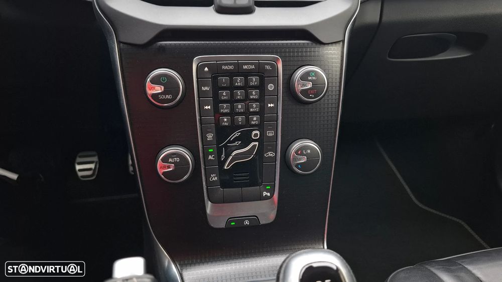 Volvo V40 2.0 D2 R-Design - 41
