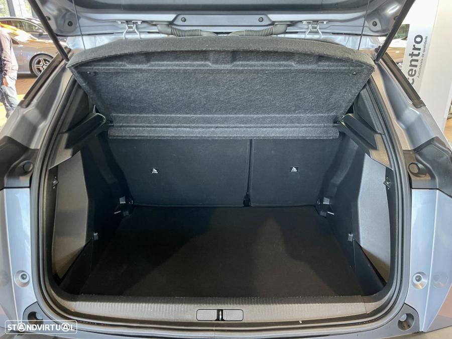 Peugeot 2008 1.2 PureTech Active Pack - 28