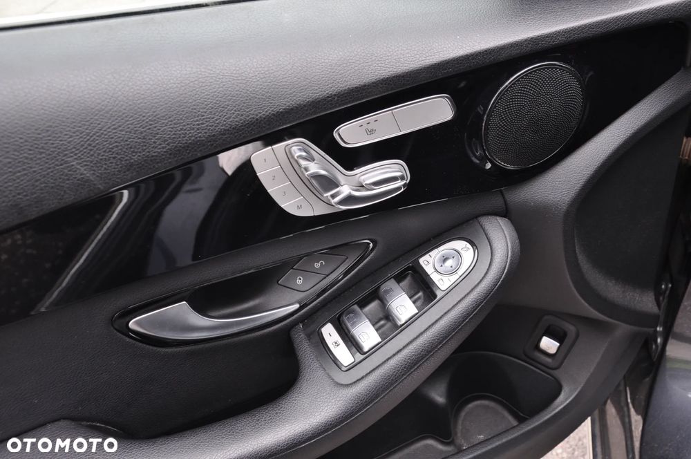 Mercedes-Benz Klasa C 180 (BlueTEC) d T 7G-TRONIC Avantgarde - 17