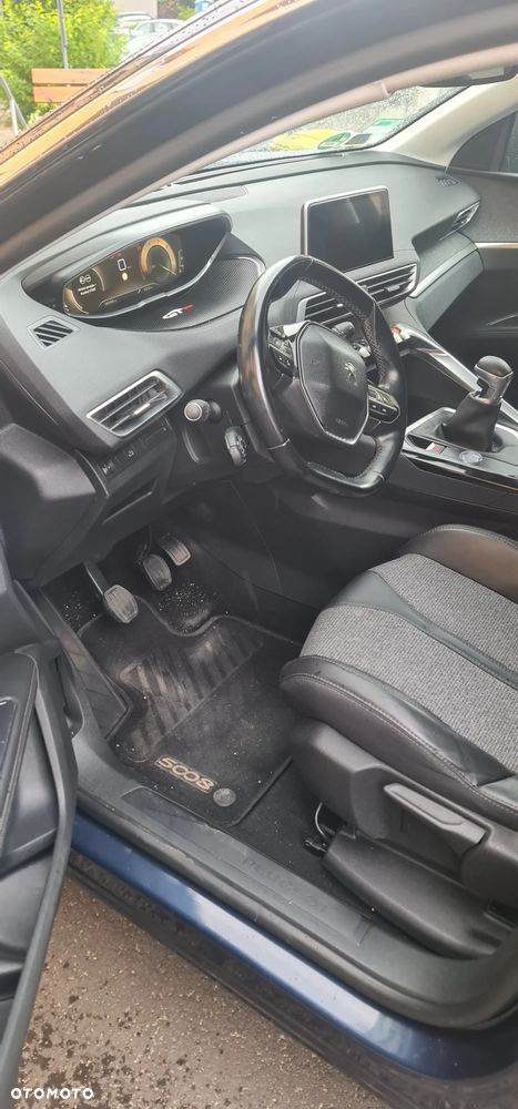 Peugeot 5008 1.6 BlueHDi Allure 7os - 9