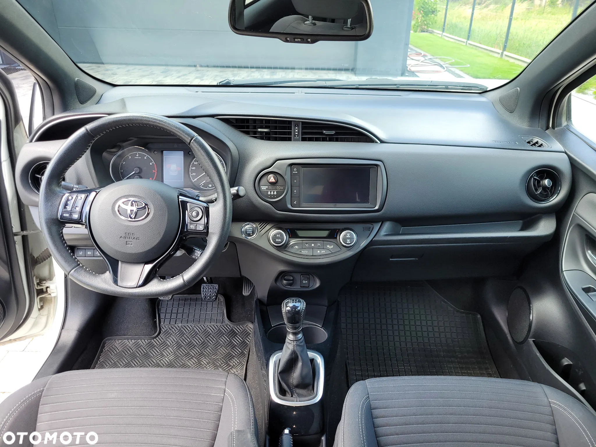 Toyota Yaris 1.5 Selection - 10