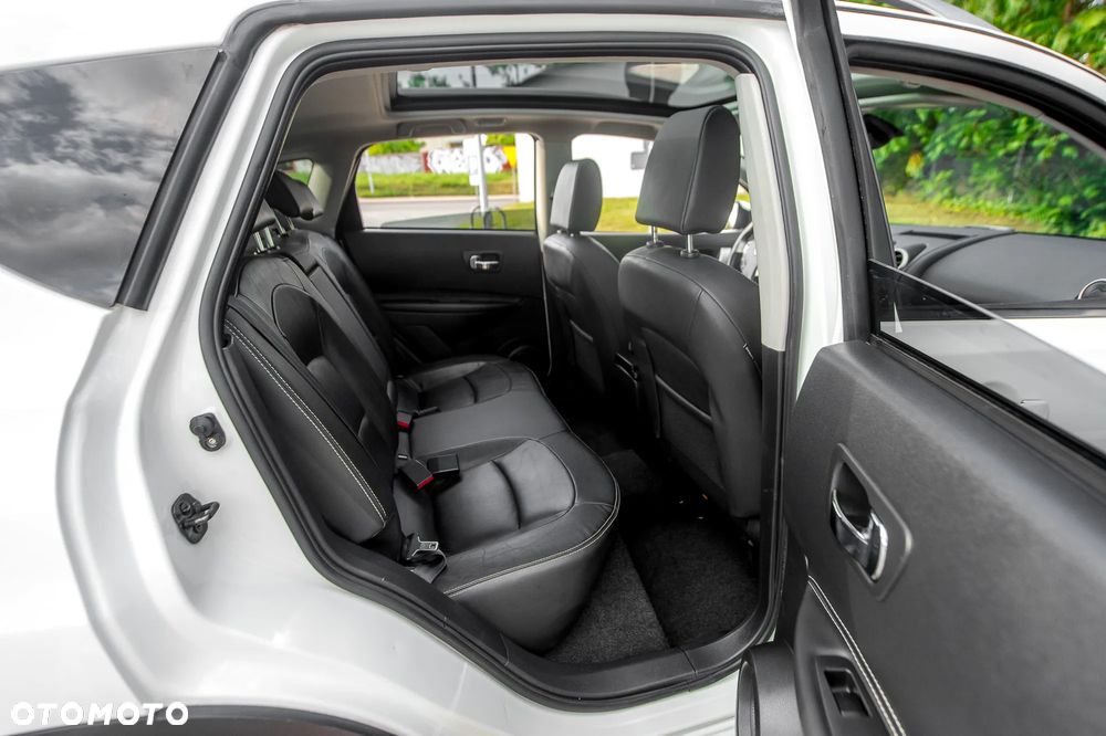 Nissan Qashqai 2.0 4x4 Tekna Premium - 23