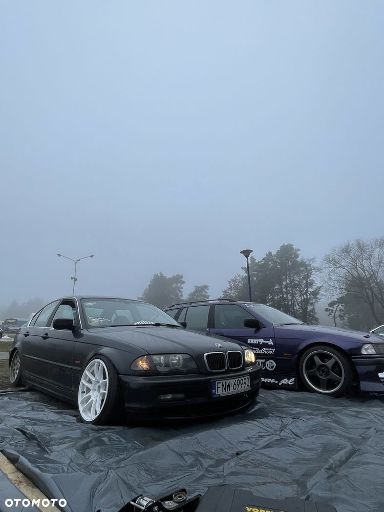 BMW Seria 3 - 1
