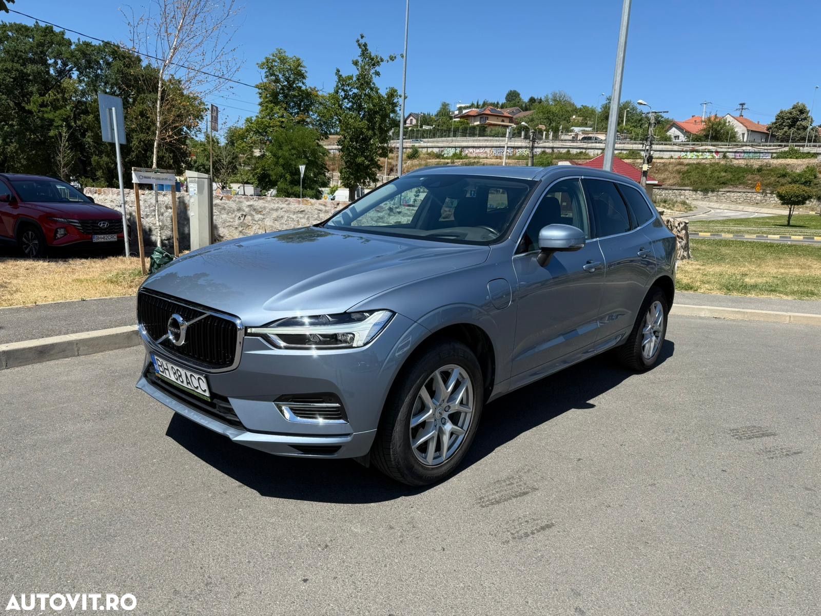 Volvo XC 60 T8 Twin Engine AWD Momentum Pro - 1
