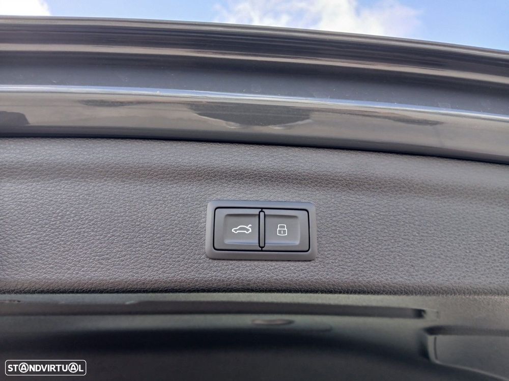 Audi Q3 35 TDI S tronic - 12