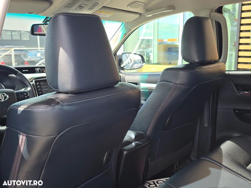 Toyota Hilux 2.4D 150CP 4x4 Double Cab AT Executive - 18