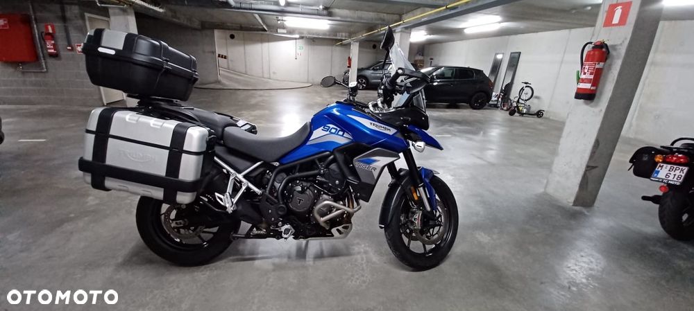 Triumph Tiger - 1