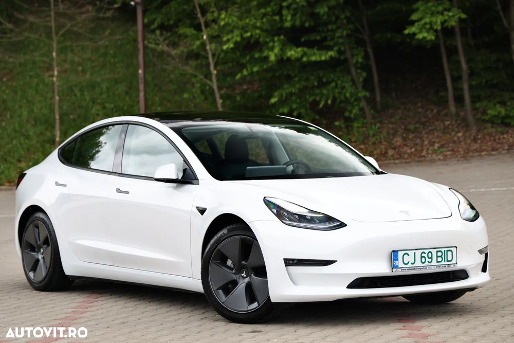 Tesla Model 3 Langstreckenbatterie Allradantrieb Dual Motor - 9